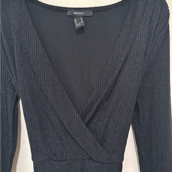 Forever 21 Black Ribbed Wrap Around Blouse size medium - Picture 2 of 6